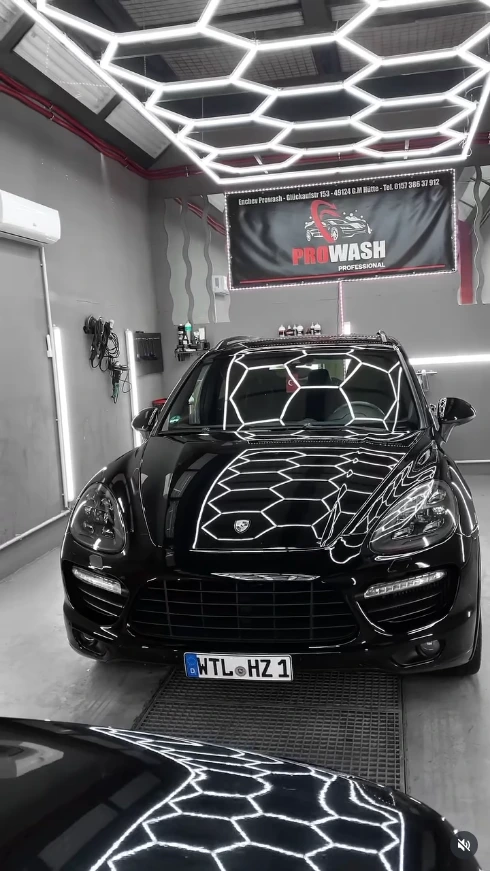 Fahrzeug 6